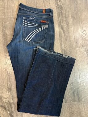 7 For All Mankind Women's Dark Blue Straight-Leg Jeans